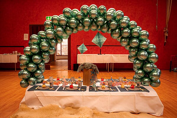 Tisch an Kindergeburtstag
