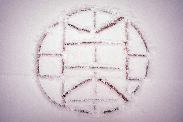 Logo vom Marienhöh in Schnee geschrieben