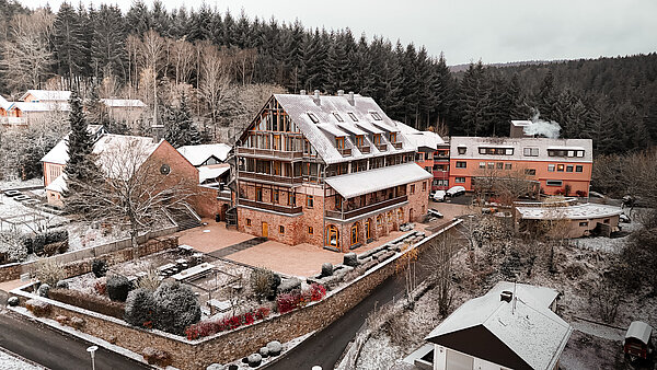 Drohnenaufnahme vom Marienhöh im Winter