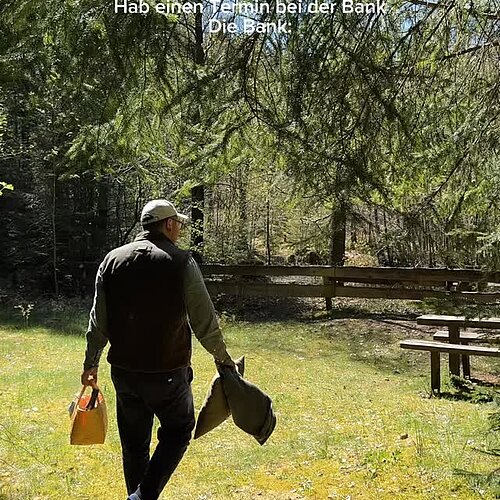 Manchmal ist die beste Therapie eine Bank im Wald. Kein Lärm, kein Stress, nur Hunsrück.
#Marienhöh #HunsrückUrlaub... Manchmal ist die beste Therapie eine Bank im Wald. Kein Lärm, kein Stress, nur Hunsrück.
#Marienhöh #HunsrückUrlaub...
